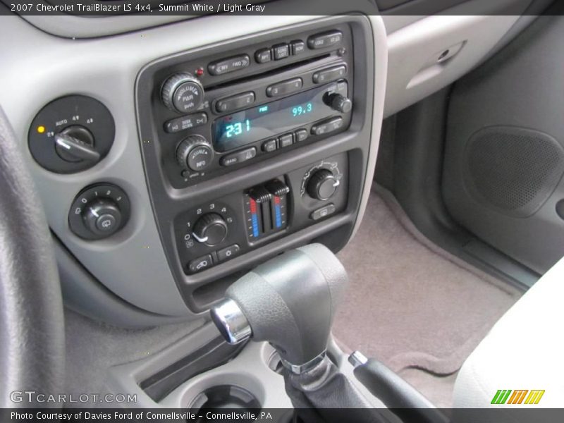 Summit White / Light Gray 2007 Chevrolet TrailBlazer LS 4x4