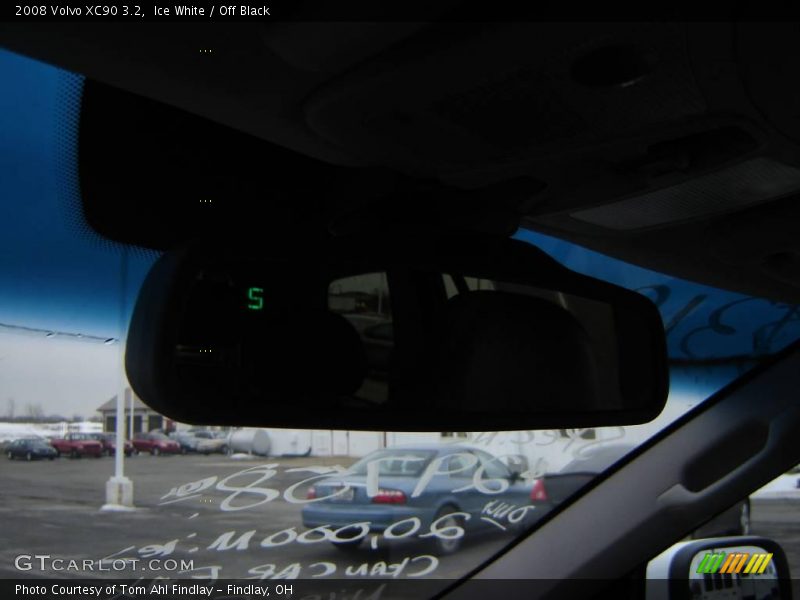 Ice White / Off Black 2008 Volvo XC90 3.2
