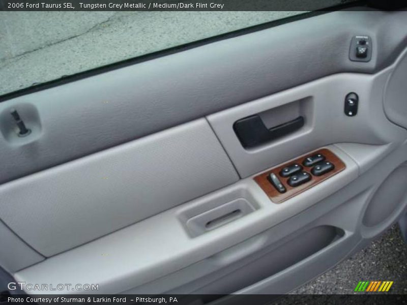 Tungsten Grey Metallic / Medium/Dark Flint Grey 2006 Ford Taurus SEL