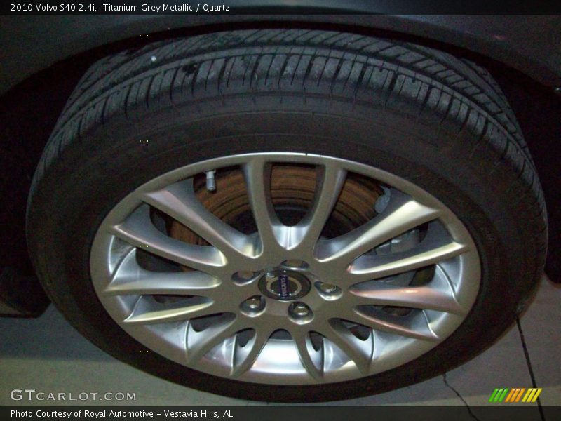 Titanium Grey Metallic / Quartz 2010 Volvo S40 2.4i