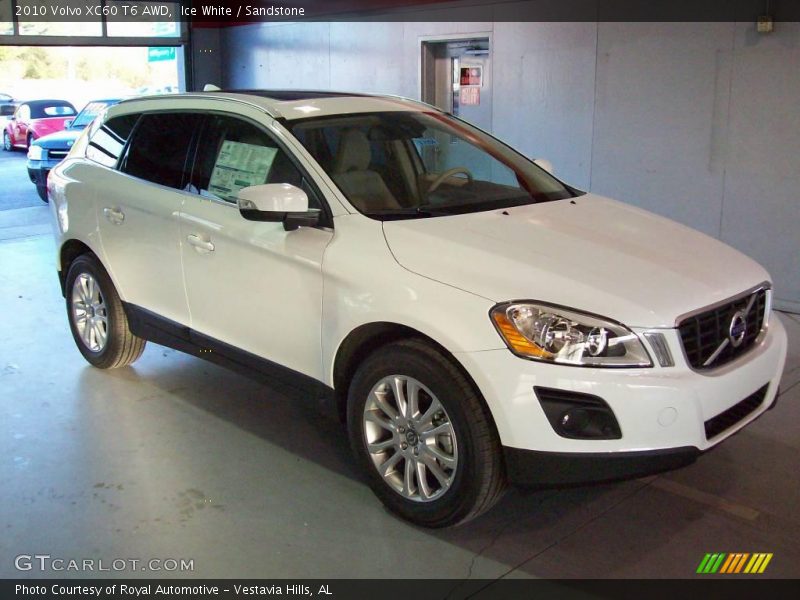Ice White / Sandstone 2010 Volvo XC60 T6 AWD