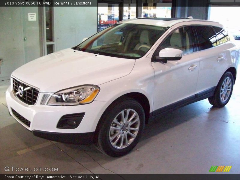 Ice White / Sandstone 2010 Volvo XC60 T6 AWD
