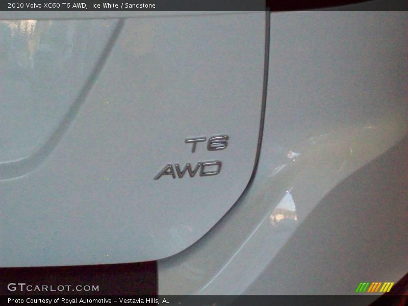 Ice White / Sandstone 2010 Volvo XC60 T6 AWD