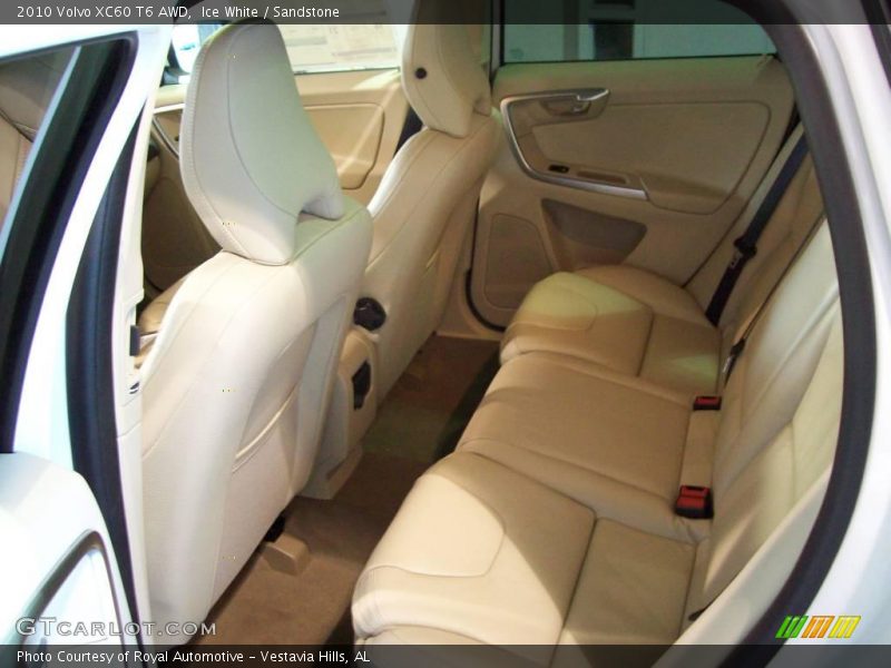 Ice White / Sandstone 2010 Volvo XC60 T6 AWD