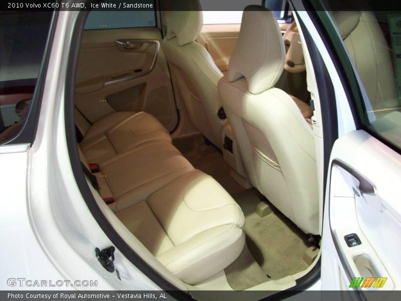 Ice White / Sandstone 2010 Volvo XC60 T6 AWD