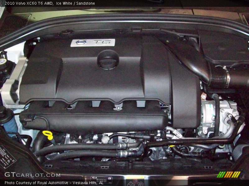 Ice White / Sandstone 2010 Volvo XC60 T6 AWD