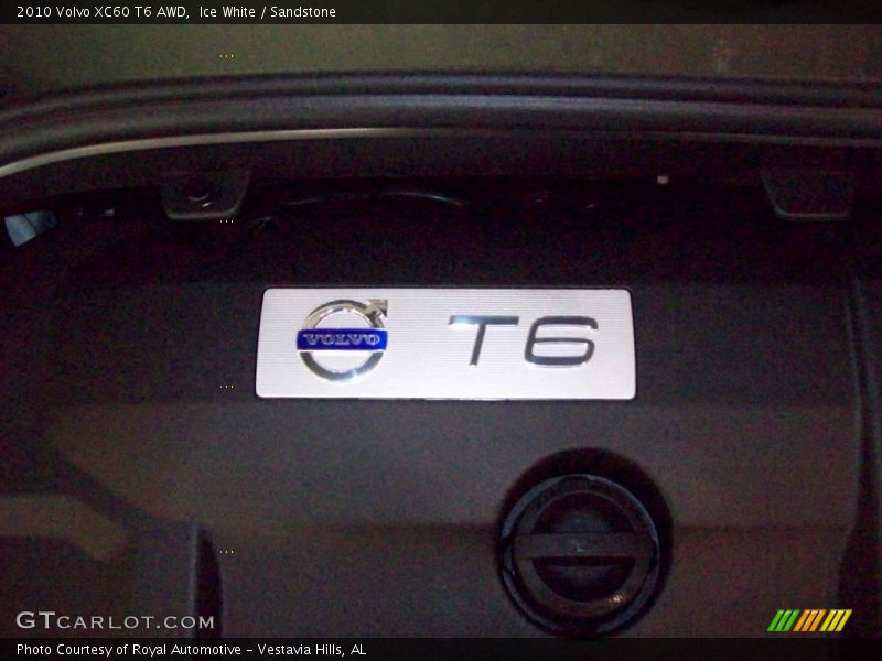 Ice White / Sandstone 2010 Volvo XC60 T6 AWD