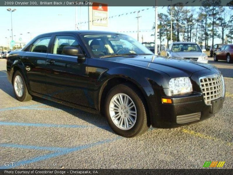 Brilliant Black / Dark Slate Gray 2009 Chrysler 300