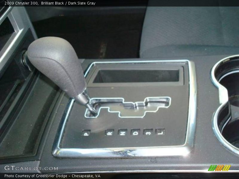 Brilliant Black / Dark Slate Gray 2009 Chrysler 300
