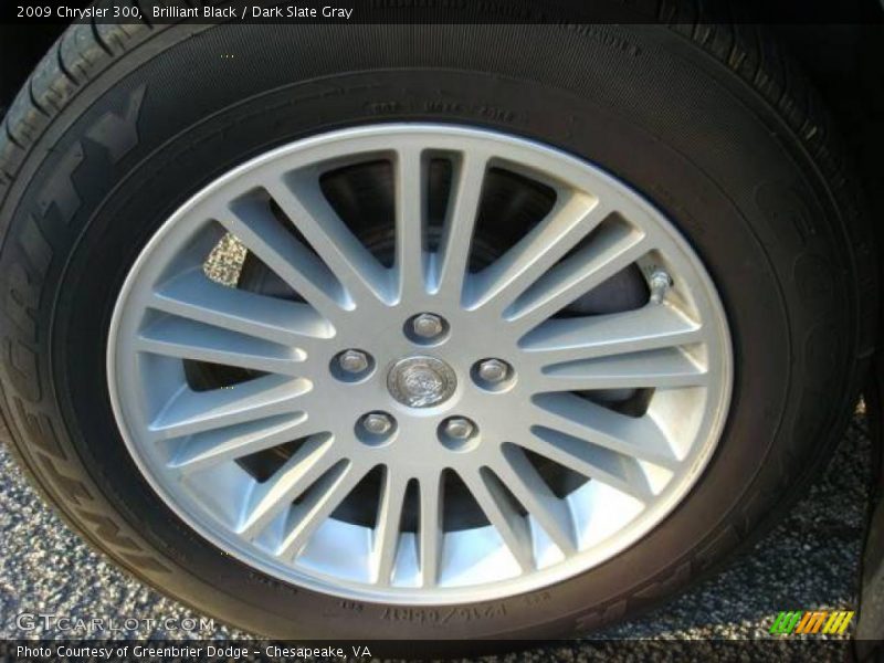 Brilliant Black / Dark Slate Gray 2009 Chrysler 300