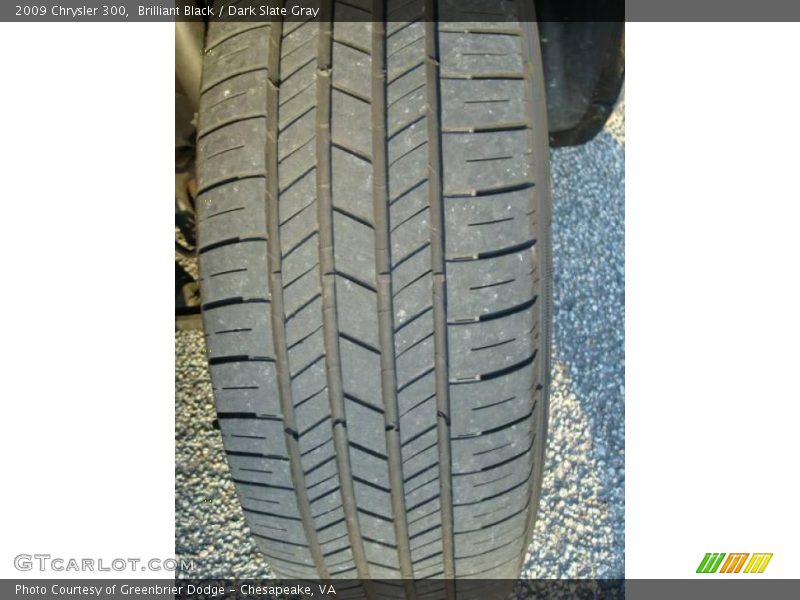 Brilliant Black / Dark Slate Gray 2009 Chrysler 300