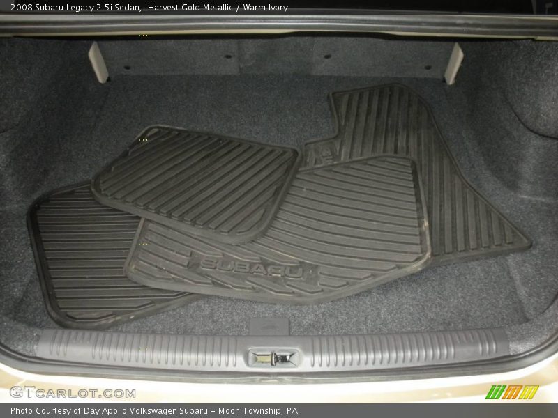 Harvest Gold Metallic / Warm Ivory 2008 Subaru Legacy 2.5i Sedan