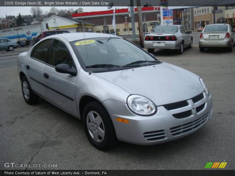 Bright Silver Metallic / Dark Slate Gray 2005 Dodge Neon SE