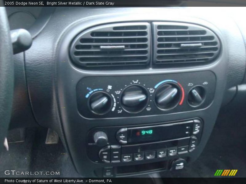 Bright Silver Metallic / Dark Slate Gray 2005 Dodge Neon SE