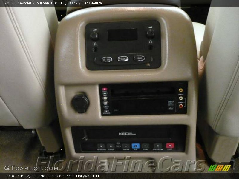 Black / Tan/Neutral 2003 Chevrolet Suburban 1500 LT