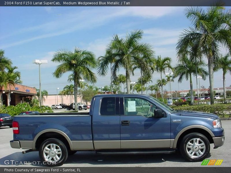 Medium Wedgewood Blue Metallic / Tan 2004 Ford F150 Lariat SuperCab