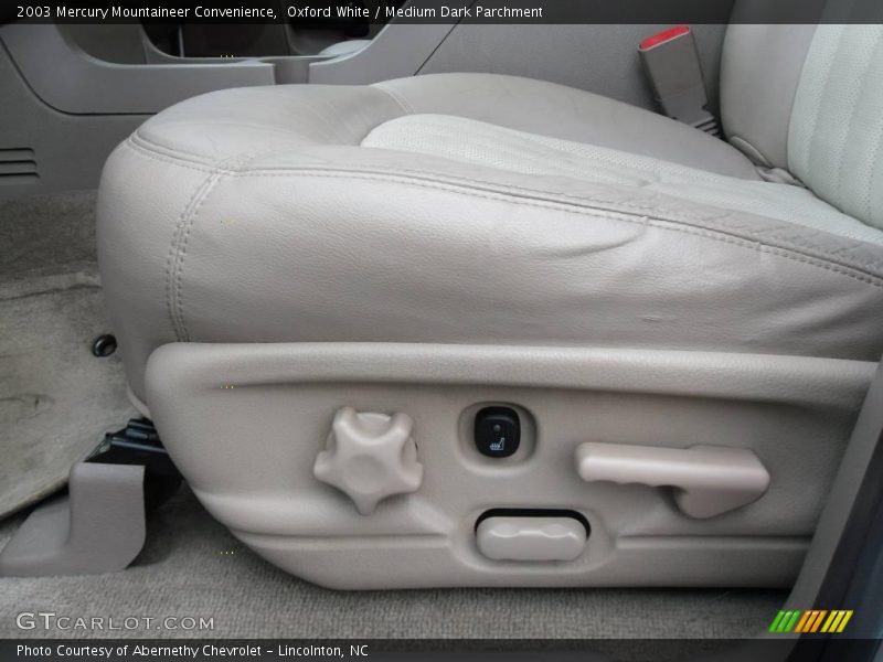 Oxford White / Medium Dark Parchment 2003 Mercury Mountaineer Convenience