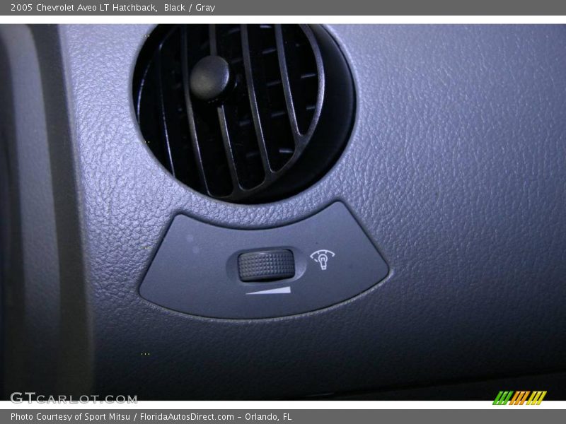 Black / Gray 2005 Chevrolet Aveo LT Hatchback