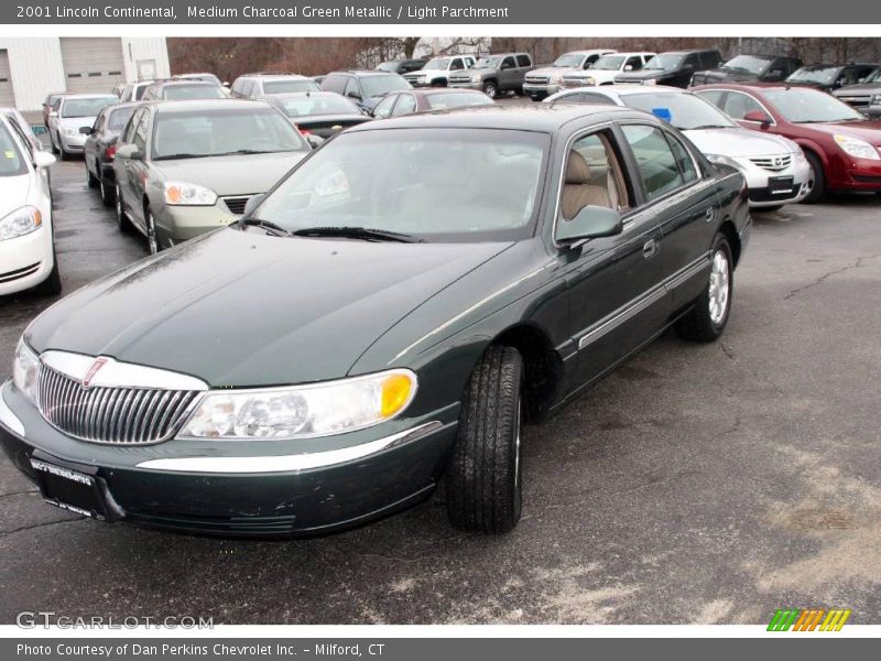 Medium Charcoal Green Metallic / Light Parchment 2001 Lincoln Continental
