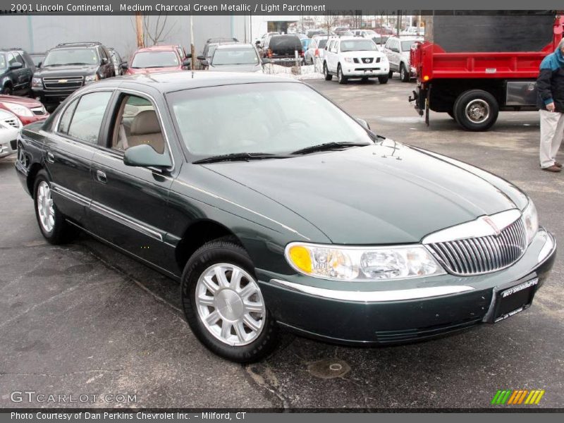 Medium Charcoal Green Metallic / Light Parchment 2001 Lincoln Continental