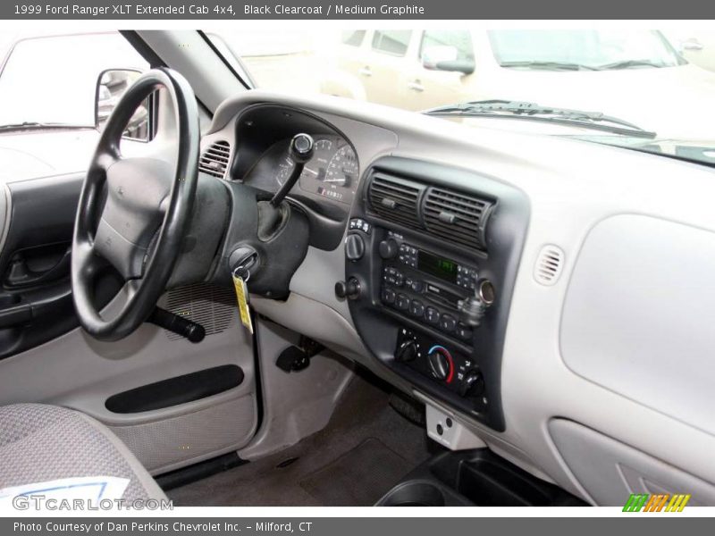 Black Clearcoat / Medium Graphite 1999 Ford Ranger XLT Extended Cab 4x4