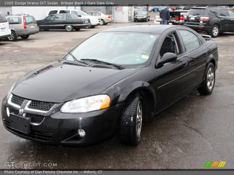 Brilliant Black / Dark Slate Gray 2005 Dodge Stratus SXT Sedan