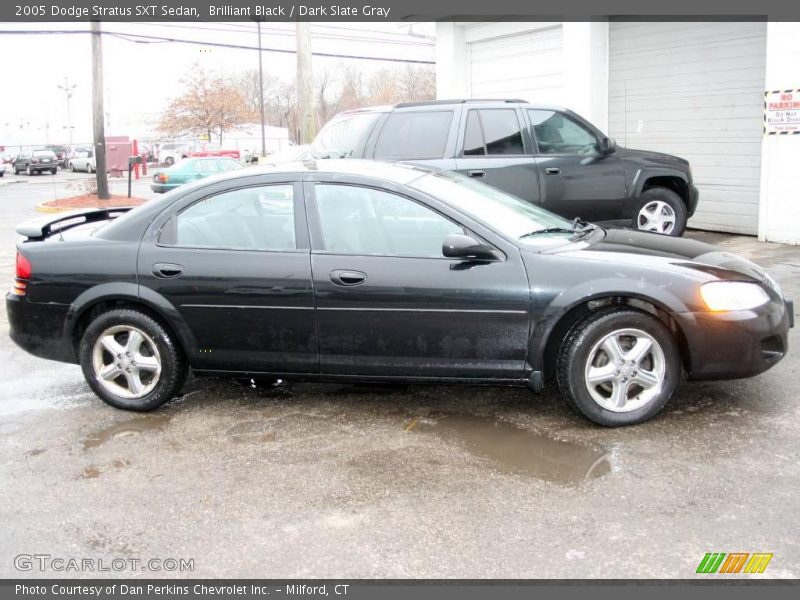 Brilliant Black / Dark Slate Gray 2005 Dodge Stratus SXT Sedan