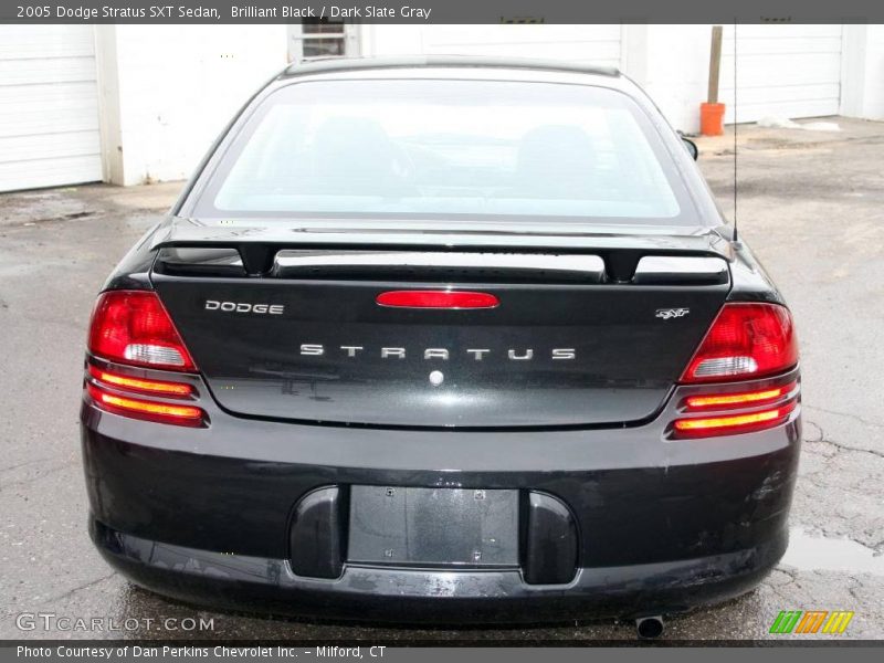 Brilliant Black / Dark Slate Gray 2005 Dodge Stratus SXT Sedan