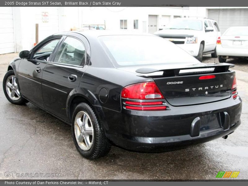 Brilliant Black / Dark Slate Gray 2005 Dodge Stratus SXT Sedan
