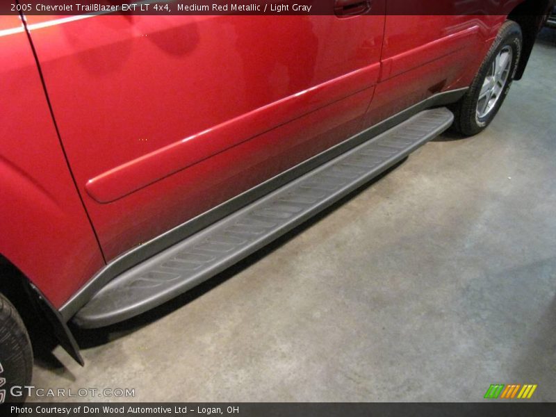 Medium Red Metallic / Light Gray 2005 Chevrolet TrailBlazer EXT LT 4x4