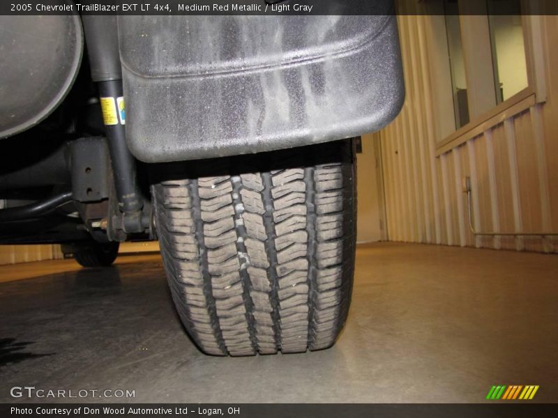 Medium Red Metallic / Light Gray 2005 Chevrolet TrailBlazer EXT LT 4x4