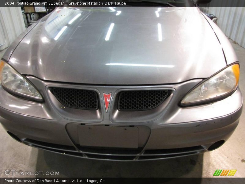 Greystone Metallic / Dark Taupe 2004 Pontiac Grand Am SE Sedan