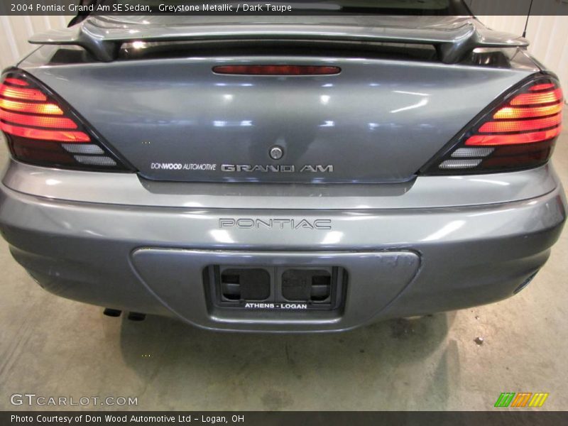 Greystone Metallic / Dark Taupe 2004 Pontiac Grand Am SE Sedan