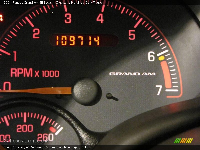 Greystone Metallic / Dark Taupe 2004 Pontiac Grand Am SE Sedan