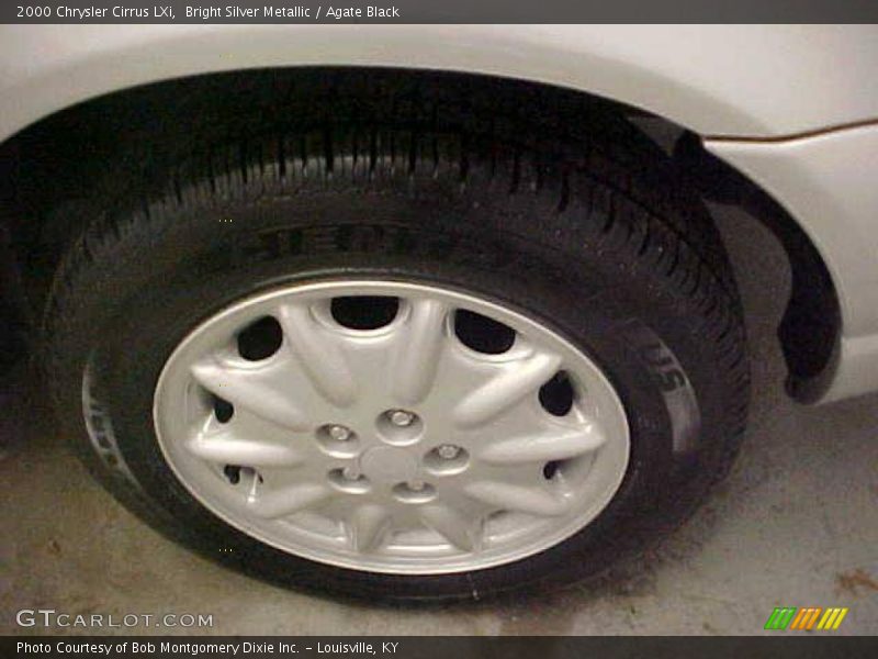 Bright Silver Metallic / Agate Black 2000 Chrysler Cirrus LXi