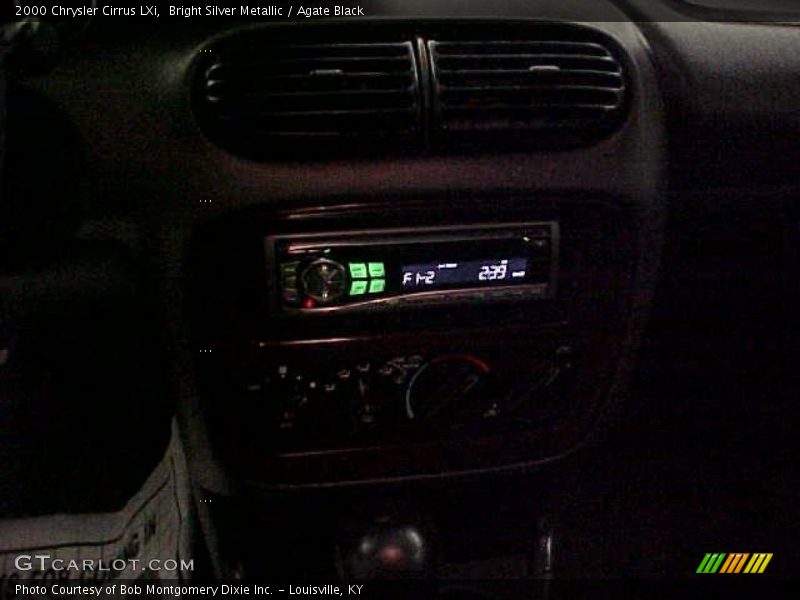 Bright Silver Metallic / Agate Black 2000 Chrysler Cirrus LXi