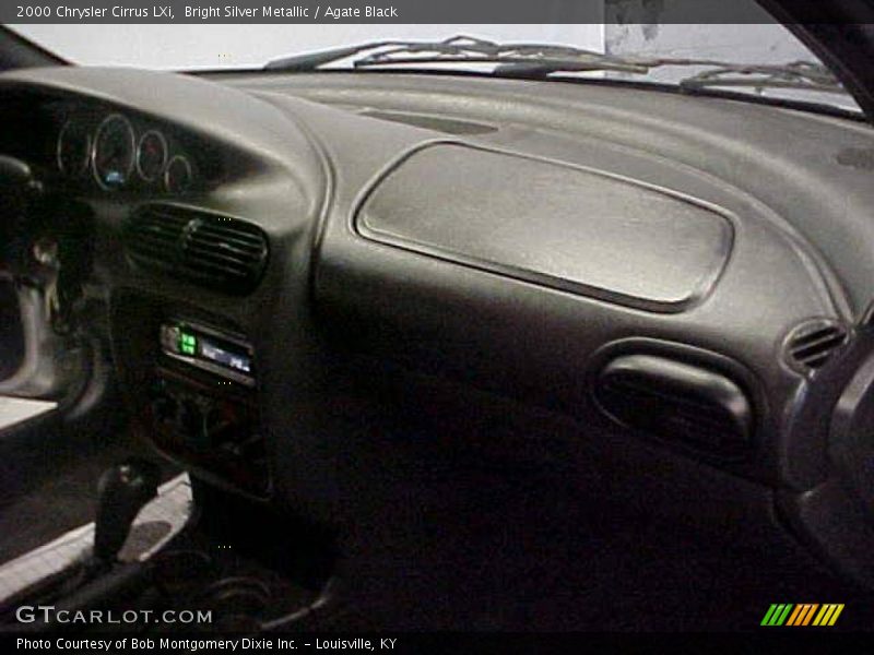 Bright Silver Metallic / Agate Black 2000 Chrysler Cirrus LXi