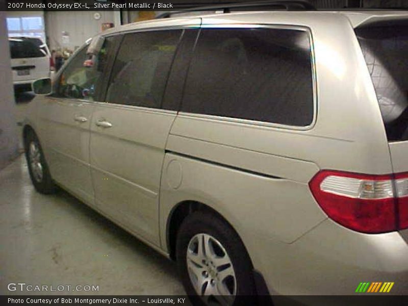 Silver Pearl Metallic / Black 2007 Honda Odyssey EX-L