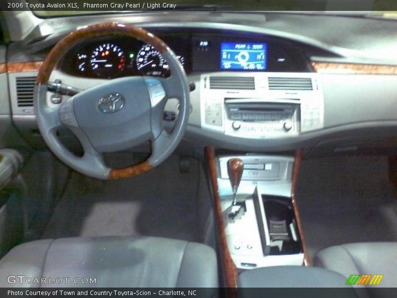 Phantom Gray Pearl / Light Gray 2006 Toyota Avalon XLS