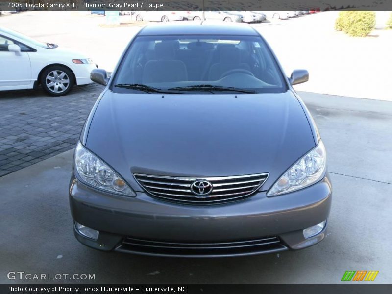 Phantom Gray Pearl / Taupe 2005 Toyota Camry XLE