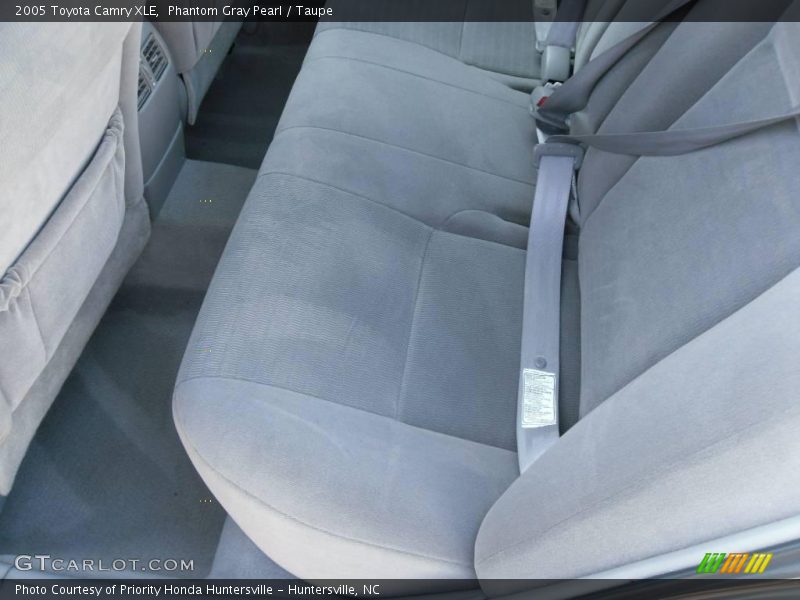 Phantom Gray Pearl / Taupe 2005 Toyota Camry XLE