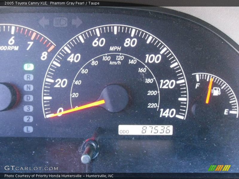 Phantom Gray Pearl / Taupe 2005 Toyota Camry XLE