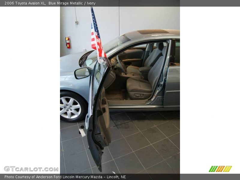 Blue Mirage Metallic / Ivory 2006 Toyota Avalon XL