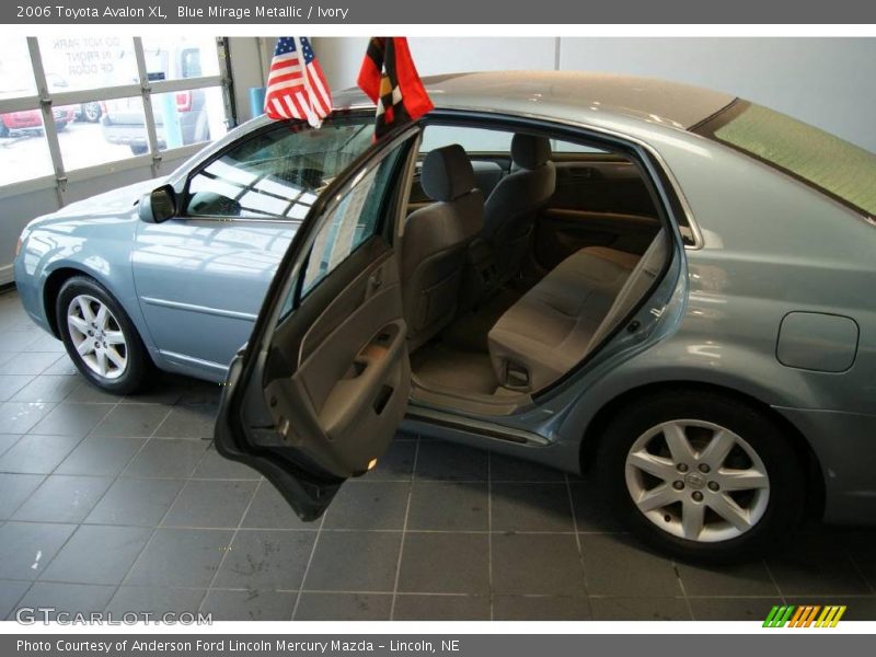 Blue Mirage Metallic / Ivory 2006 Toyota Avalon XL