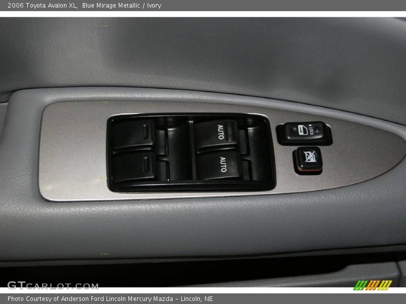 Blue Mirage Metallic / Ivory 2006 Toyota Avalon XL
