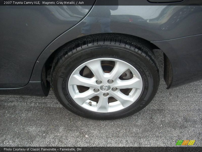Magnetic Gray Metallic / Ash 2007 Toyota Camry XLE