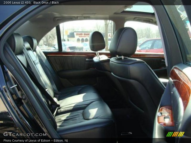 Black Onyx / Black 2006 Lexus LS 430