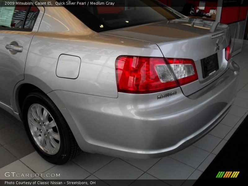 Quick Silver Pearl / Medium Gray 2009 Mitsubishi Galant ES