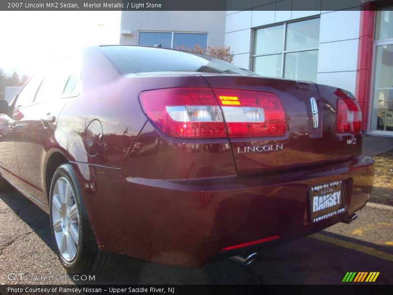 Merlot Metallic / Light Stone 2007 Lincoln MKZ Sedan