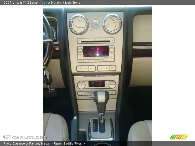 Merlot Metallic / Light Stone 2007 Lincoln MKZ Sedan